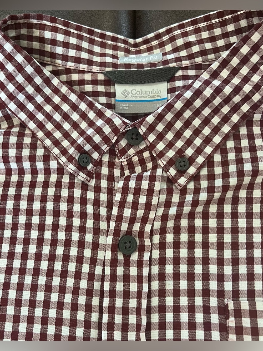 Columbia Sportswear Maroon/White Gingham Button-Down shirt, Regular Fit. Sz XL